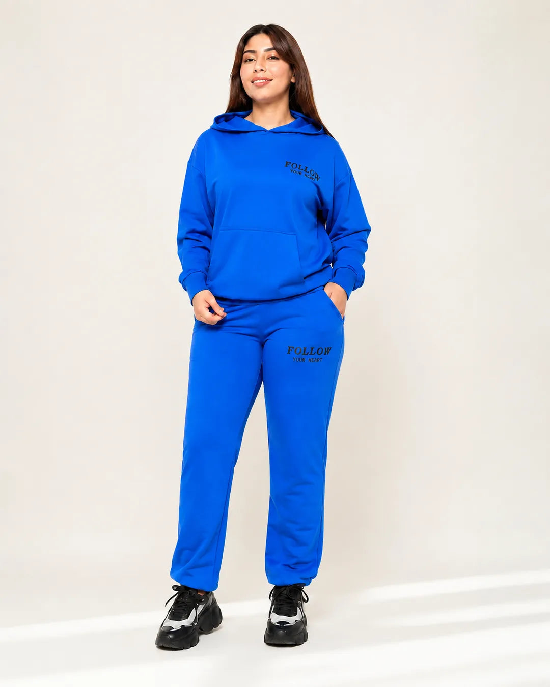 Contenu de l’ensemble sport femme avec pantalon